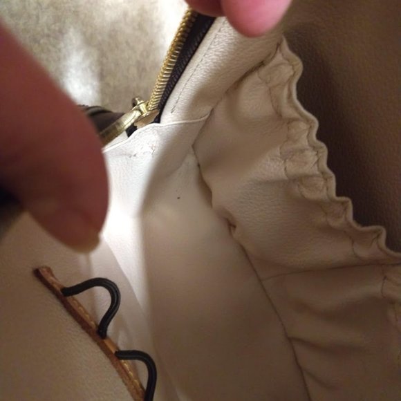 Louis Vuitton Monogram Spontini with Strap - Picture 14 of 16